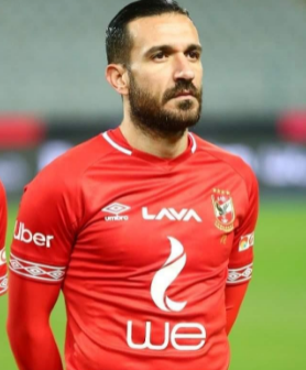 علي معلول في الأهلي حتى 2024